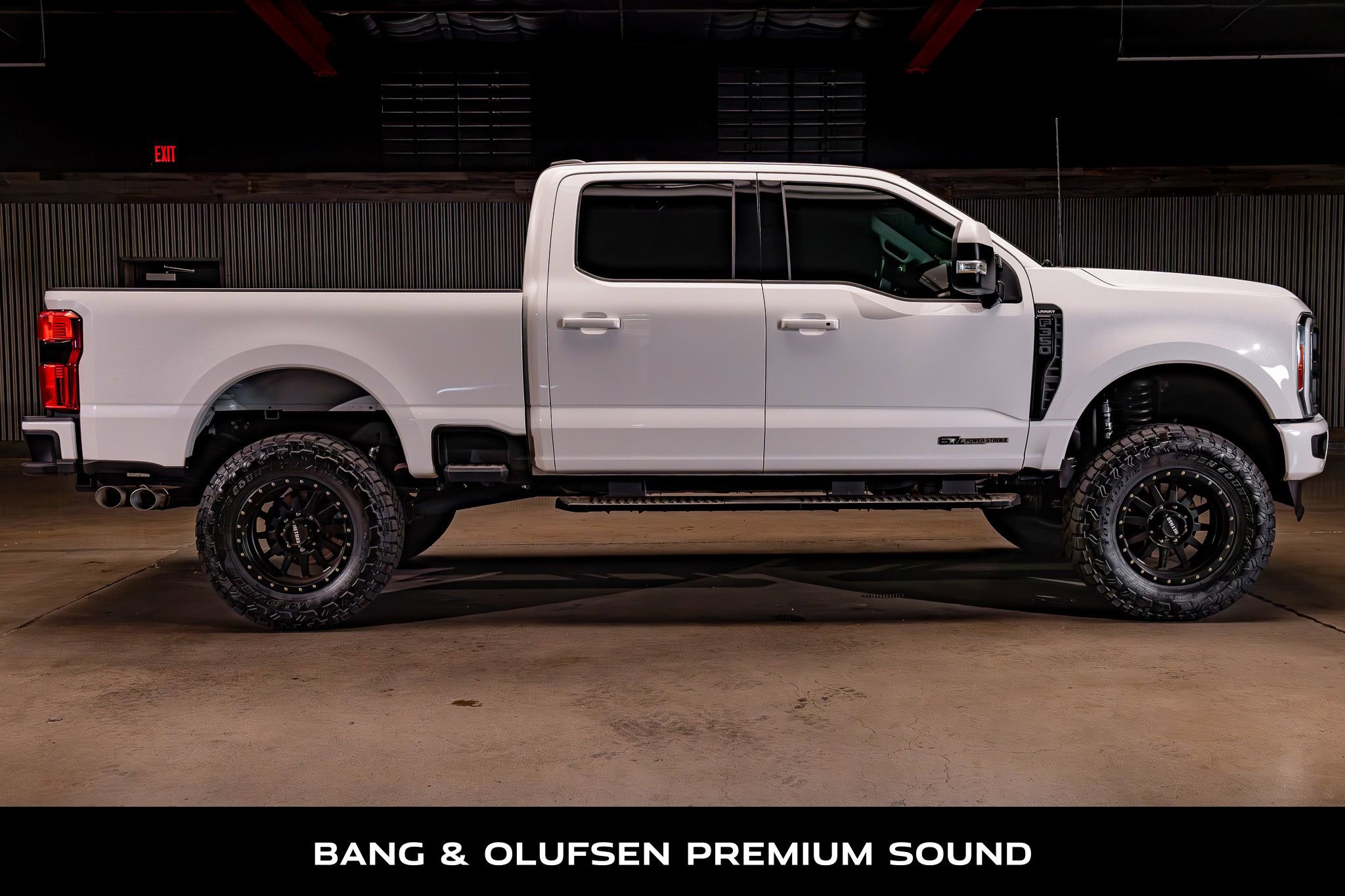 Used 2023 Ford F350 Lariat w/ Lariat Ultimate Package AWD/4WD image 10