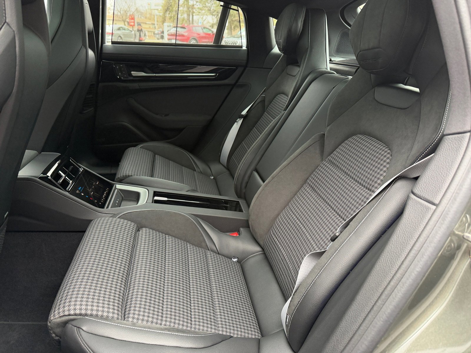 New 2026 Porsche Panamera 4 image 18