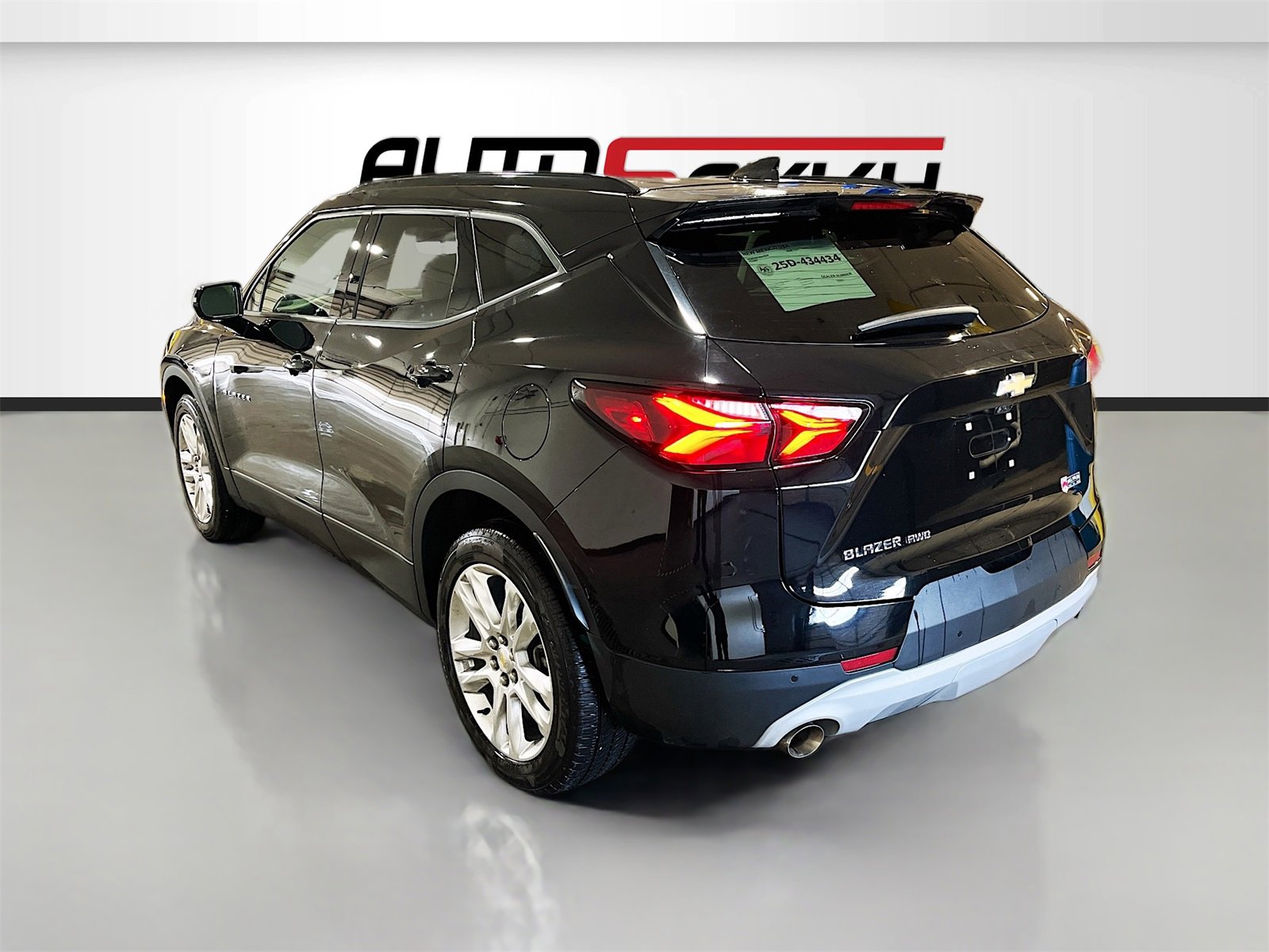 Used 2022 Chevrolet Blazer LT w/ Sound & Technology Package image 5
