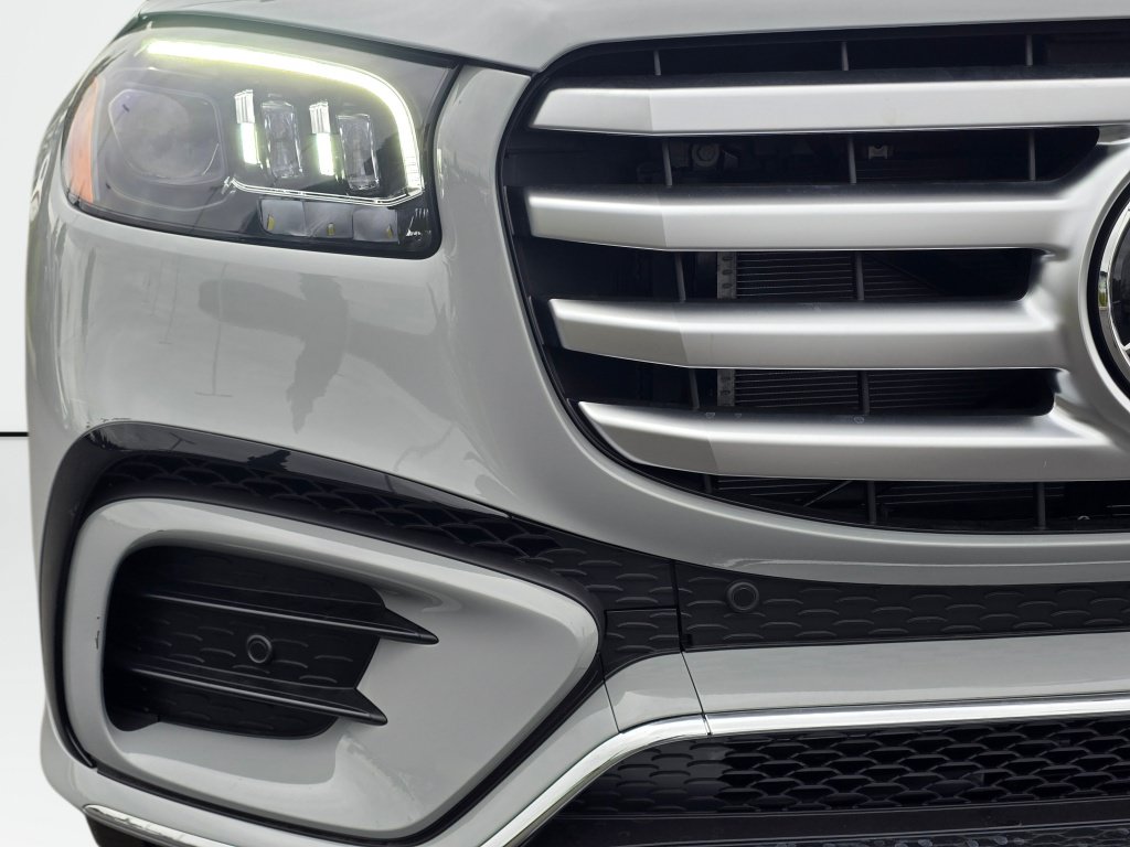 New 2026 Mercedes-Benz GLS 450 4MATIC image 32