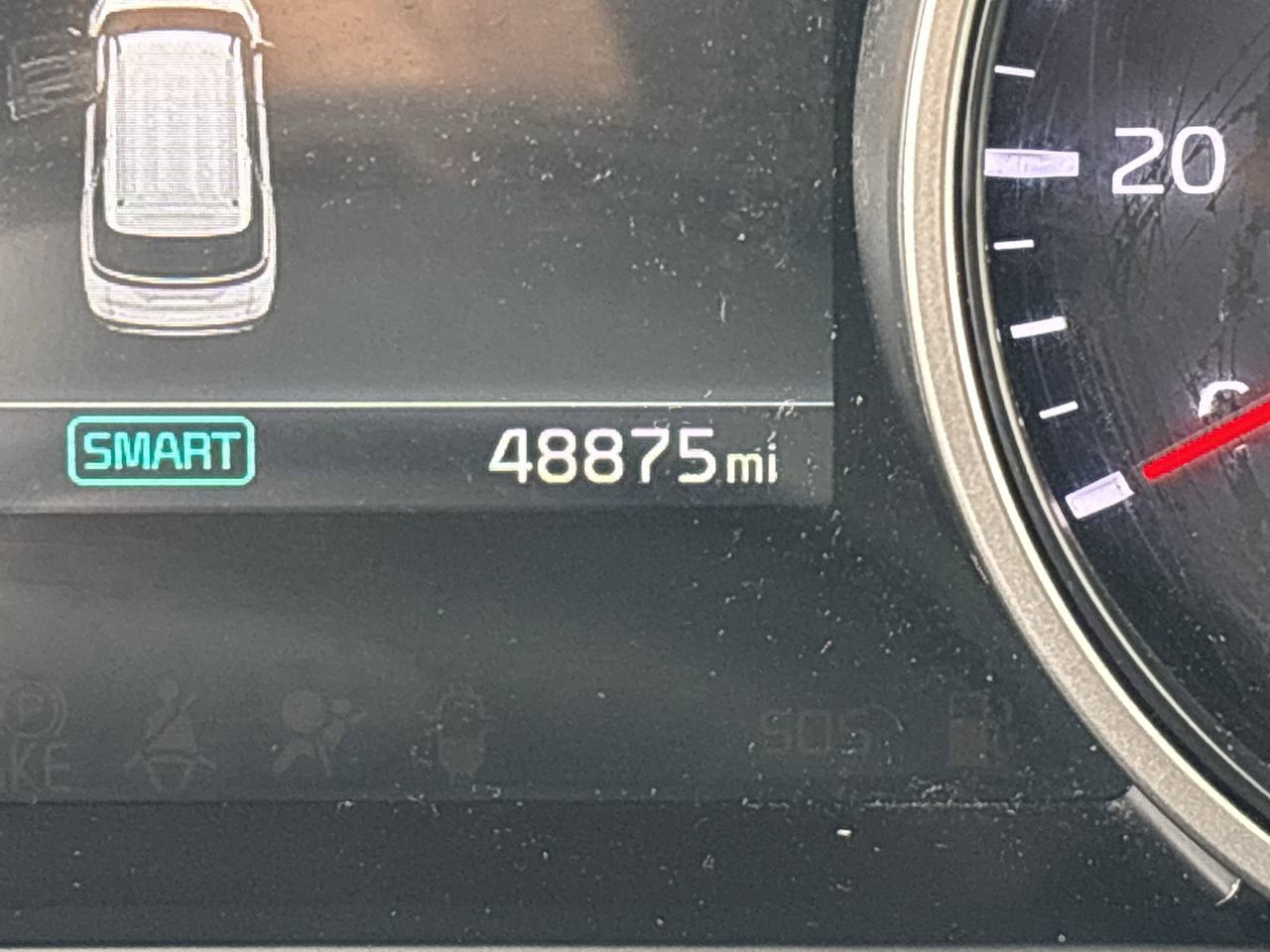 Used 2024 Kia Carnival LX image 32