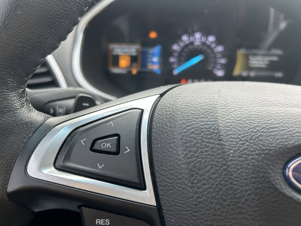 Used 2018 Ford Edge Titanium w/ Equipment Group 302A image 18