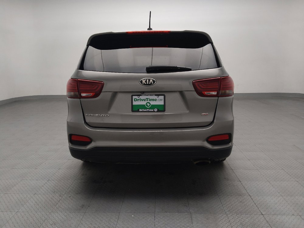 Used 2019 Kia Sorento LX image 7