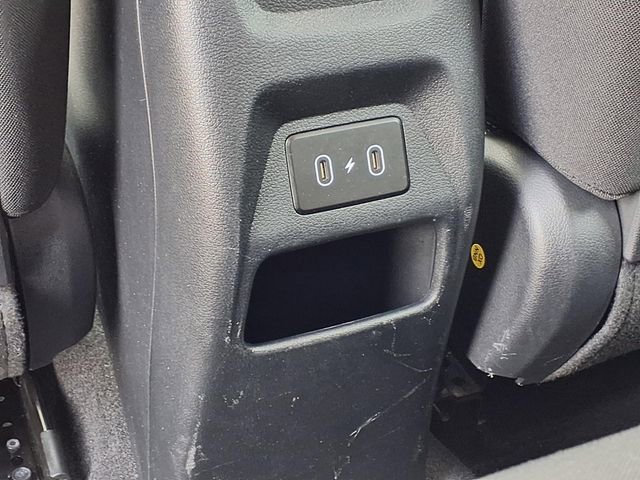 Used 2025 Hyundai Venue SEL FWD image 90