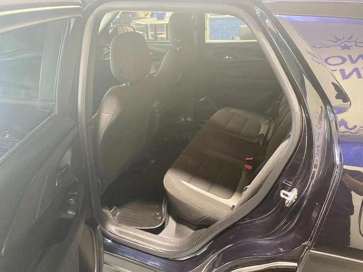 Used 2021 Chevrolet TrailBlazer LT w/ Sun and Liftgate Package image 14