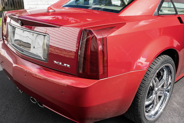 Used 2005 Cadillac XLR RWD image 55
