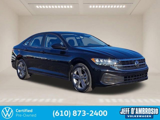 Certified 2023 Volkswagen Jetta SE w/ Panoramic Sunroof Package FWD image 1