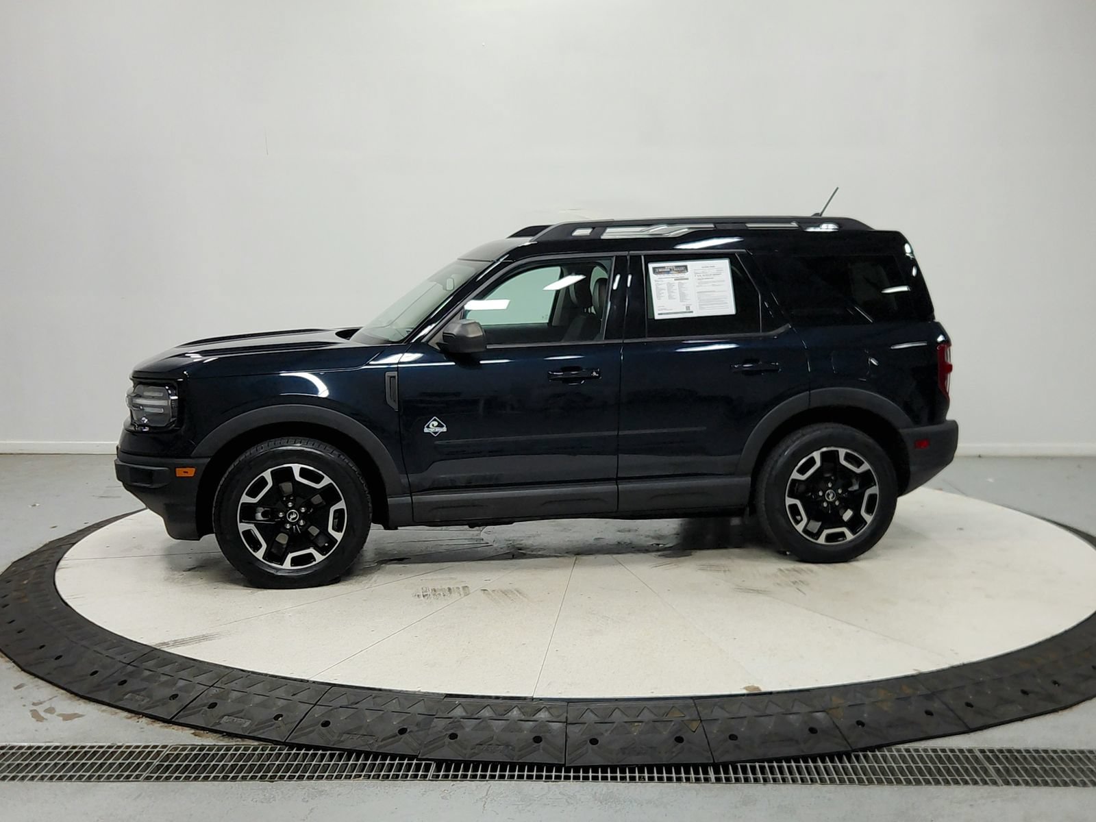 Used 2022 Ford Bronco Sport Outer Banks AWD/4WD image 5