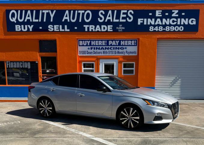 Used 2022 Nissan Altima 2.5 SR image 1