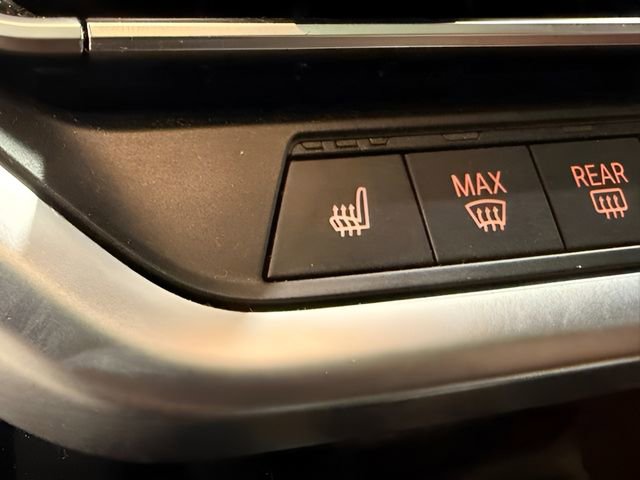 Used 2024 BMW X4 M40i w/ Premium Package image 29