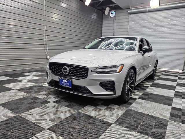 Used 2023 Volvo S60 T8 Plus AWD/4WD image 46