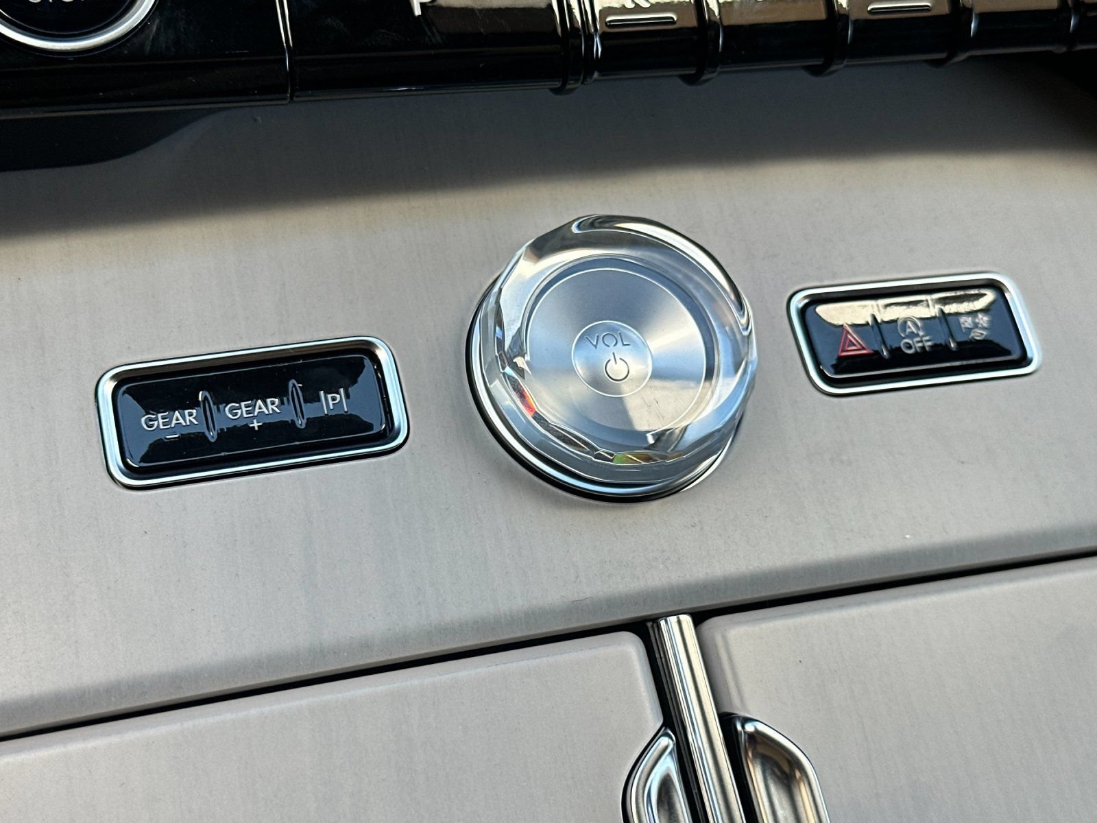 New 2027 Lincoln Navigator L Reserve w/ Jet Appearance Package AWD/4WD image 21