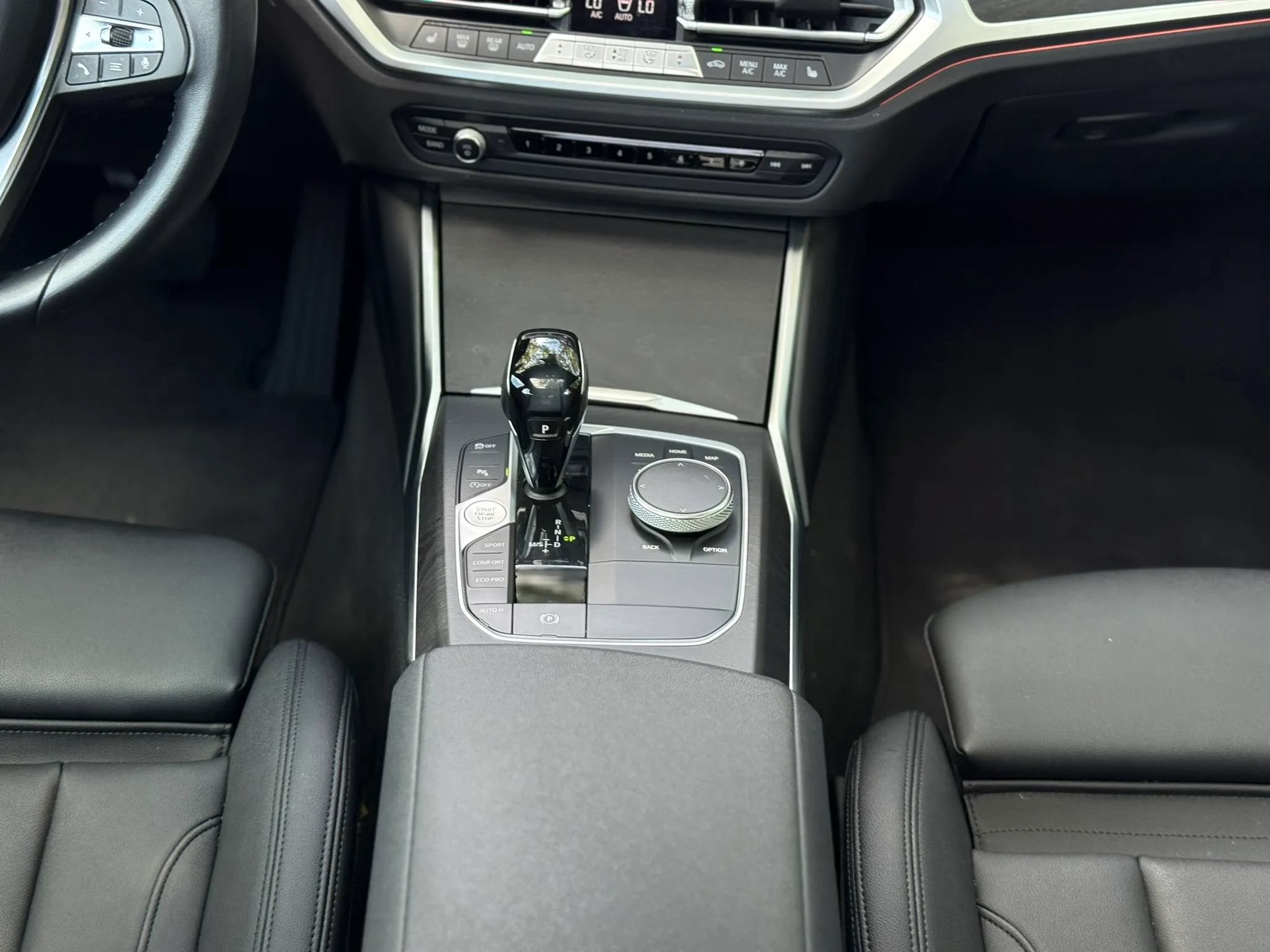 Used 2021 BMW 330i Sedan w/ Premium Package RWD image 21