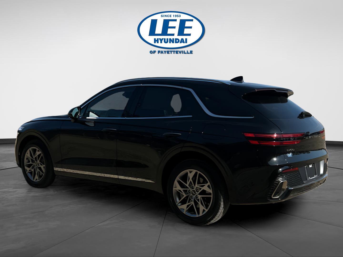 Used 2025 Genesis GV70 2.5T image 4