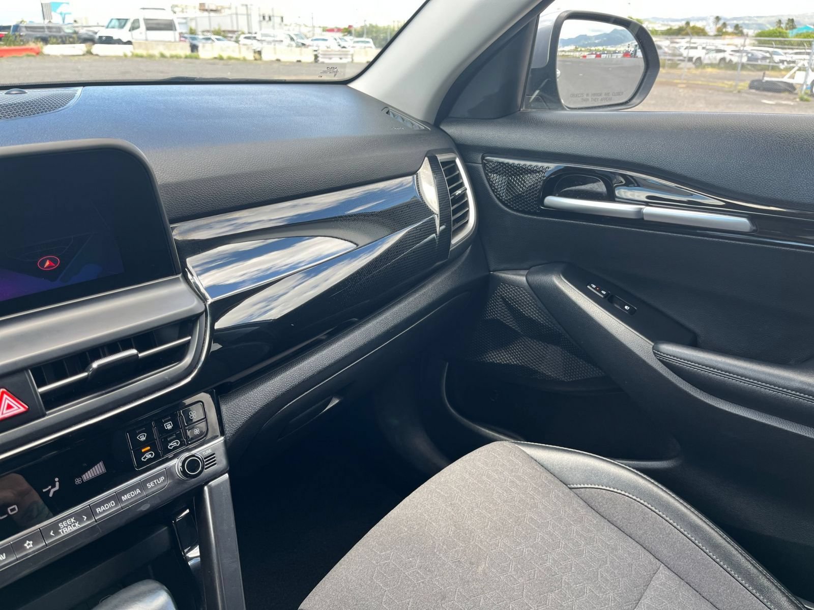 Used 2025 Kia Seltos S FWD image 29
