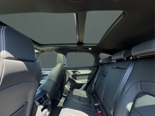 New 2026 Jaguar F-PACE R-Dynamic S image 17