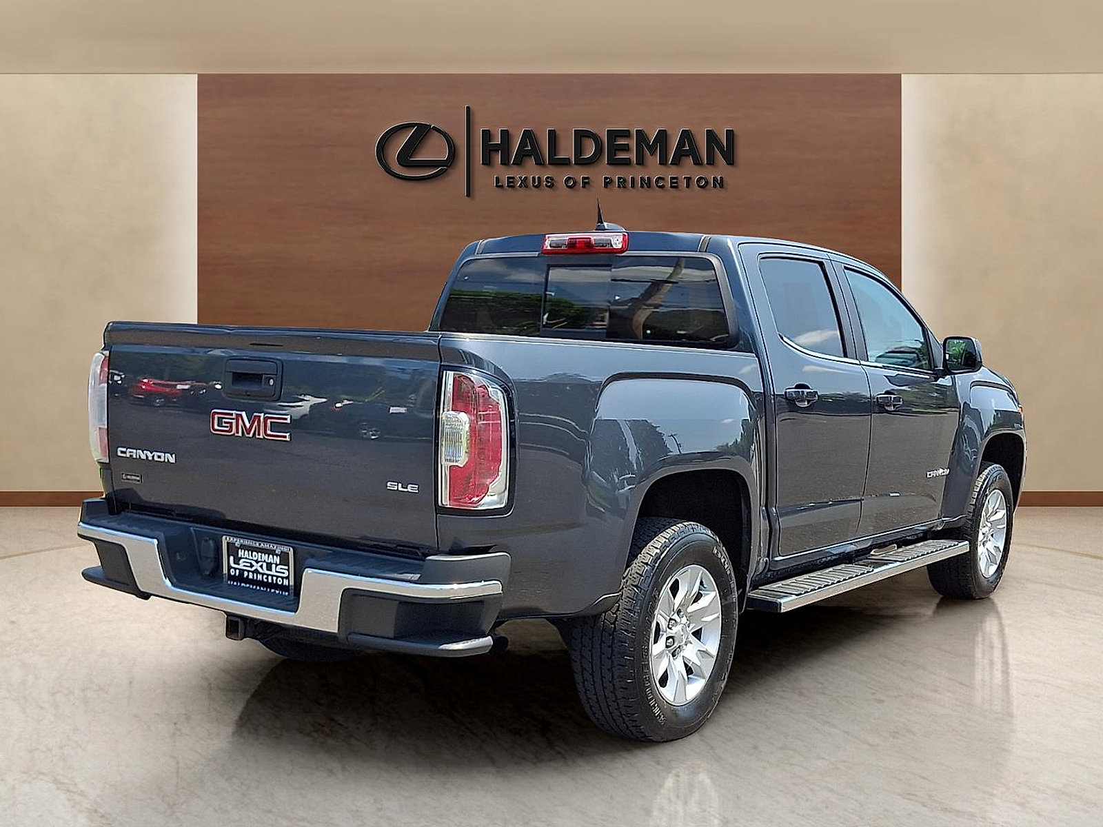 Used 2016 GMC Canyon SLE w/ SLE Convenience Package RWD image 6