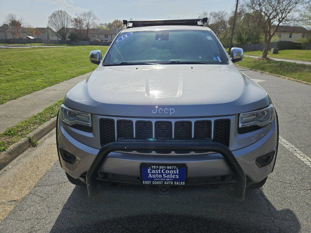 Used 2014 Jeep Grand Cherokee Limited w/ Luxury Group II AWD/4WD image 9