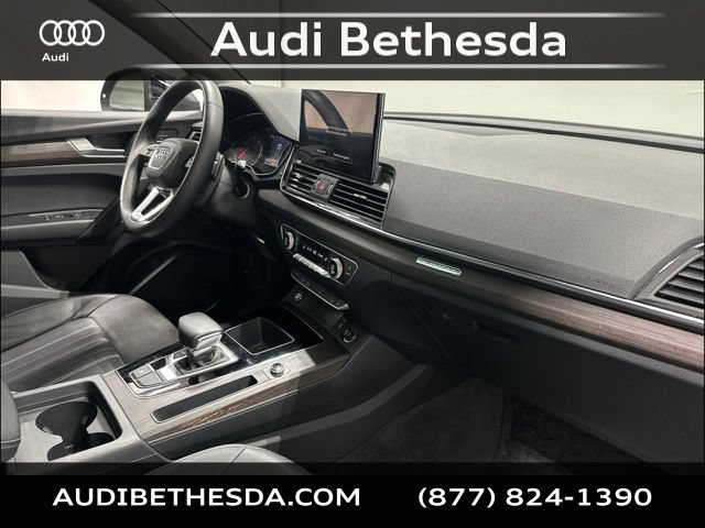 Used 2023 Audi Q5 2.0T Premium w/ Convenience Package AWD/4WD image 11
