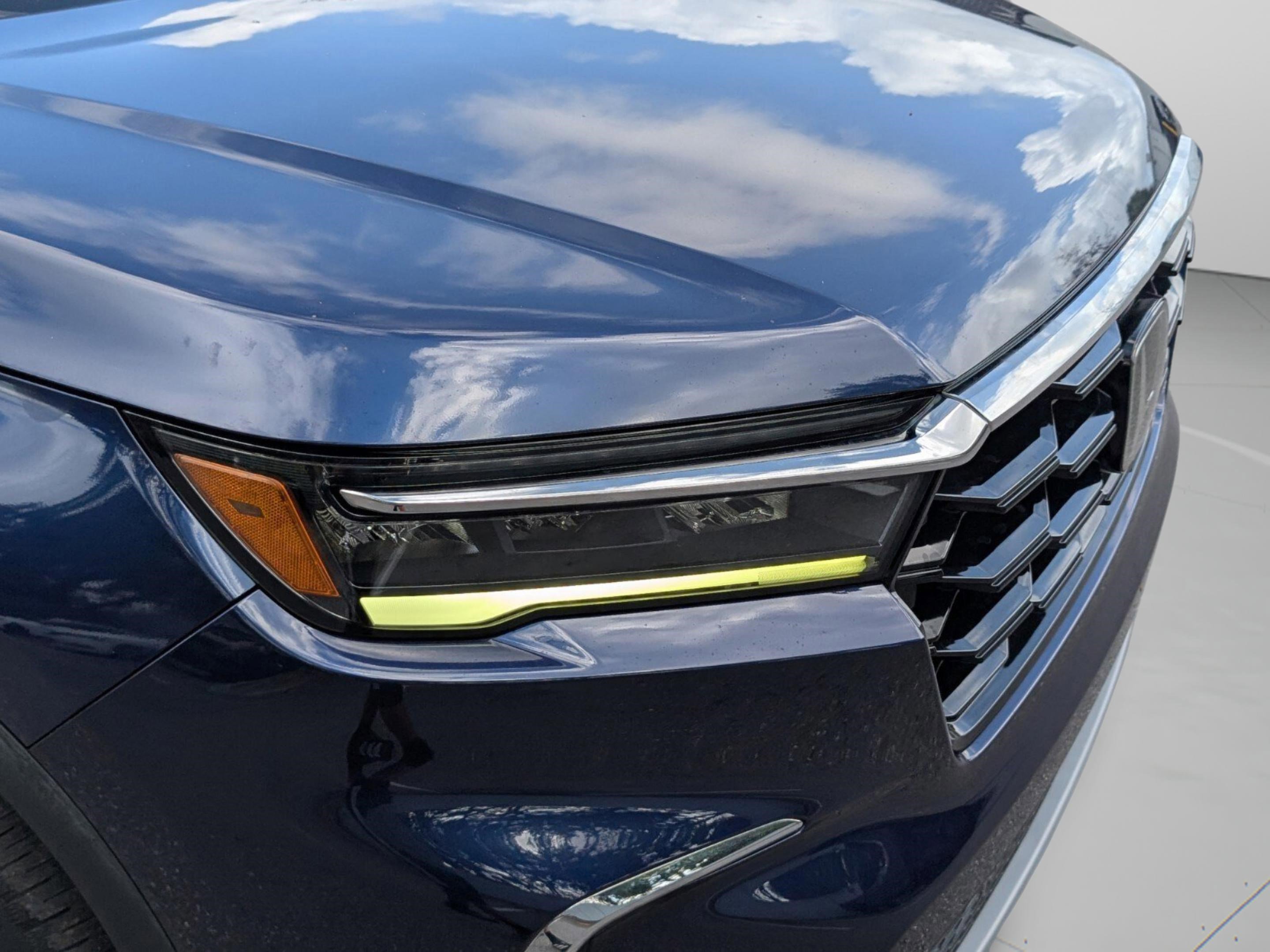 Used 2023 Honda Pilot Touring image 10