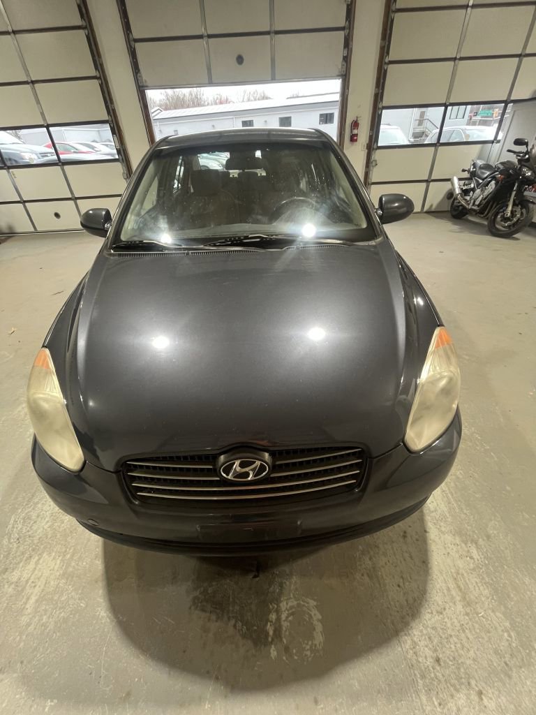 Used 2009 Hyundai Accent GLS w/ Premium Pkg 6 image 3