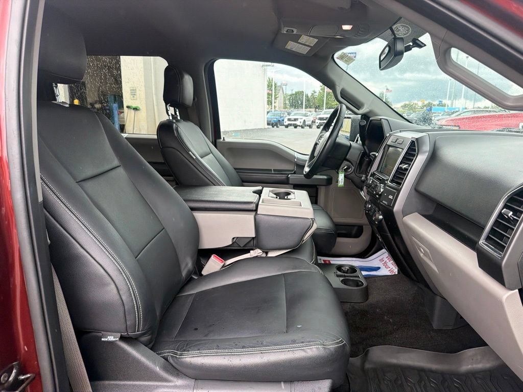 Used 2017 Ford F150 XLT w/ Equipment Group 302A Luxury AWD/4WD image 41