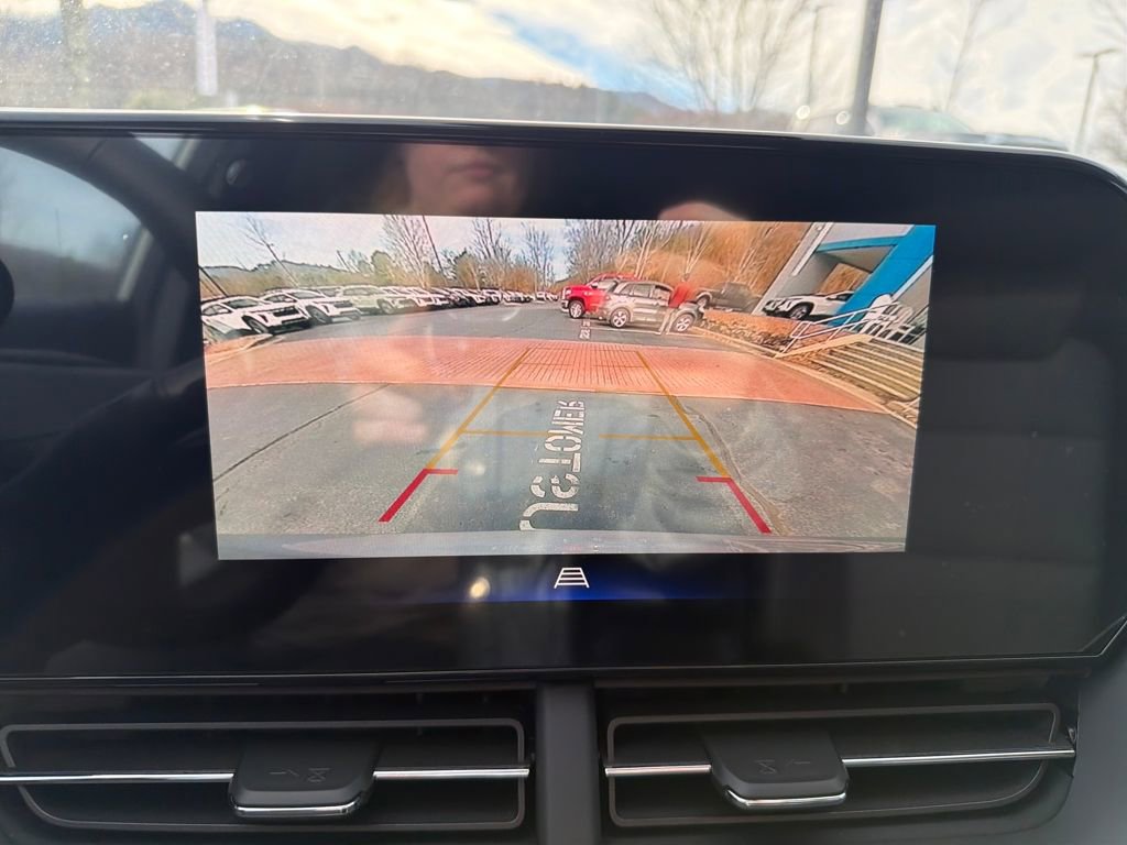 New 2025 Chevrolet Trax LT w/ LT Convenience Package image 21