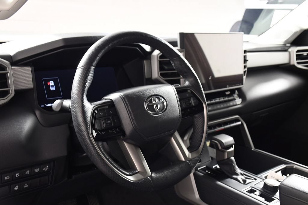 Used 2024 Toyota Tundra Limited AWD/4WD image 13