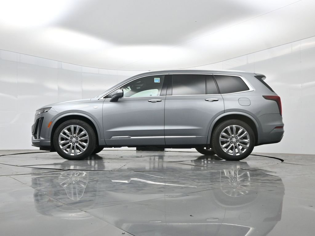 Used 2023 Cadillac XT6 Premium Luxury FWD image 7
