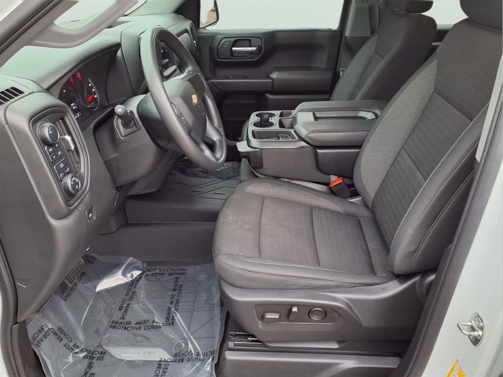 Used 2025 Chevrolet Silverado 1500 Custom AWD/4WD image 18