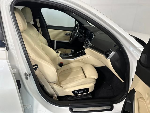 Used 2021 BMW 330i xDrive Sedan w/ Convenience Package image 28