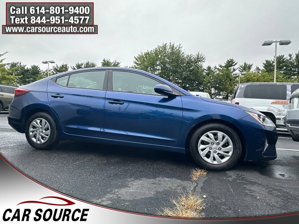 Used 2020 Hyundai Elantra SE FWD image 2