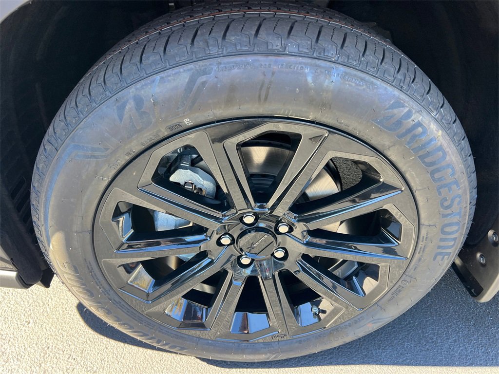 New 2026 Toyota Highlander Limited image 11