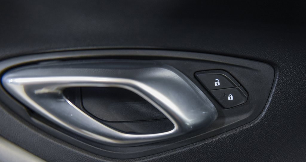 Used 2018 Chevrolet Camaro LT image 16
