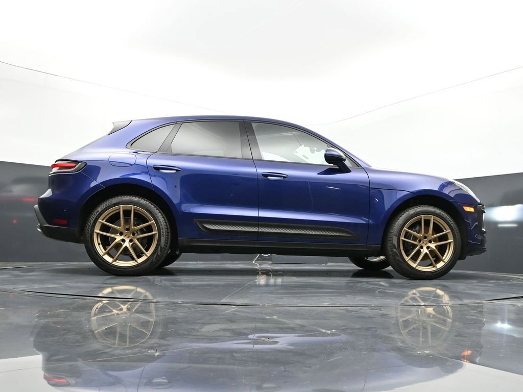Used 2025 Porsche Macan image 55