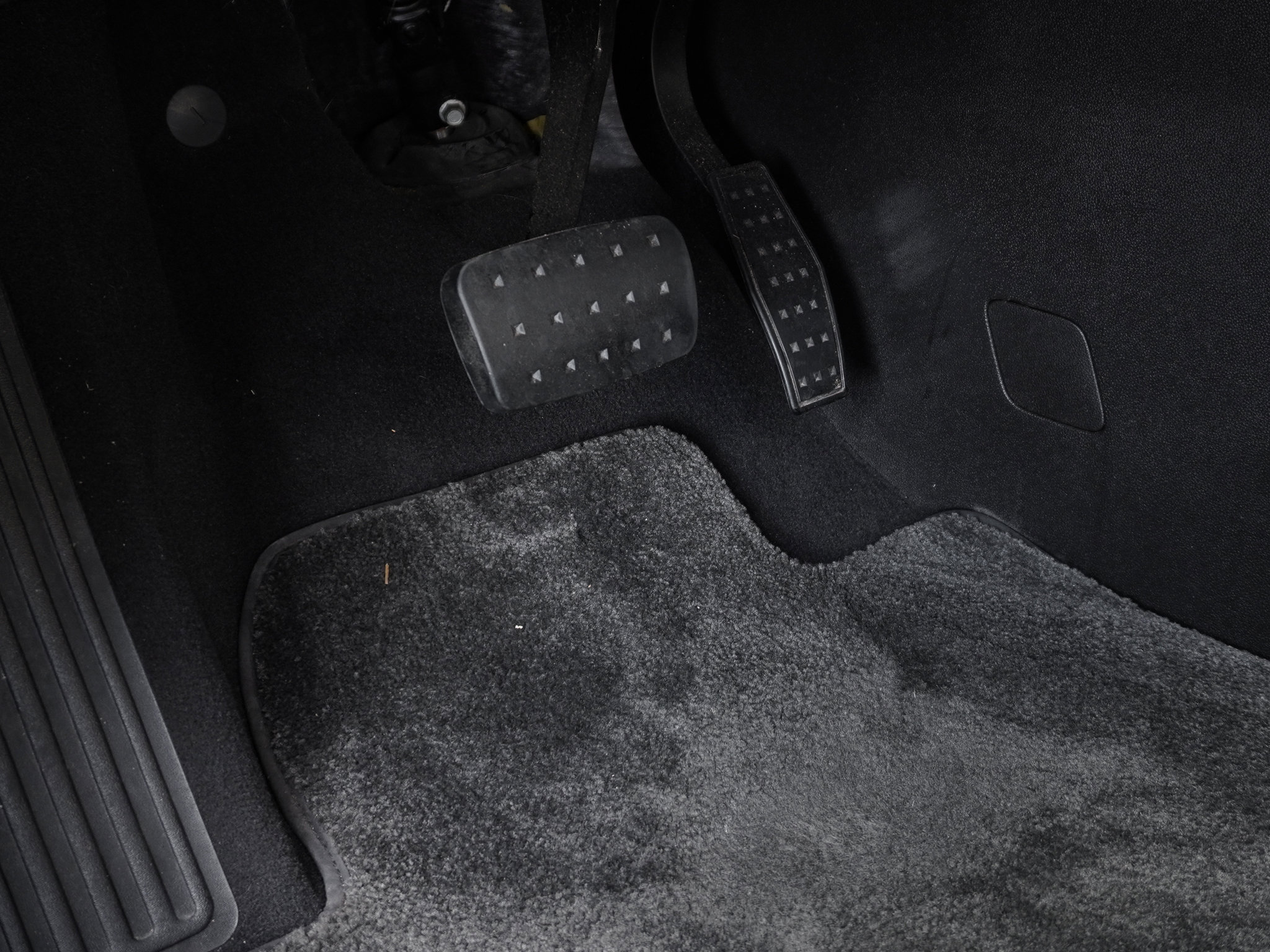 Used 2018 Cadillac XT5 Luxury w/ Driver Awareness Package image 17