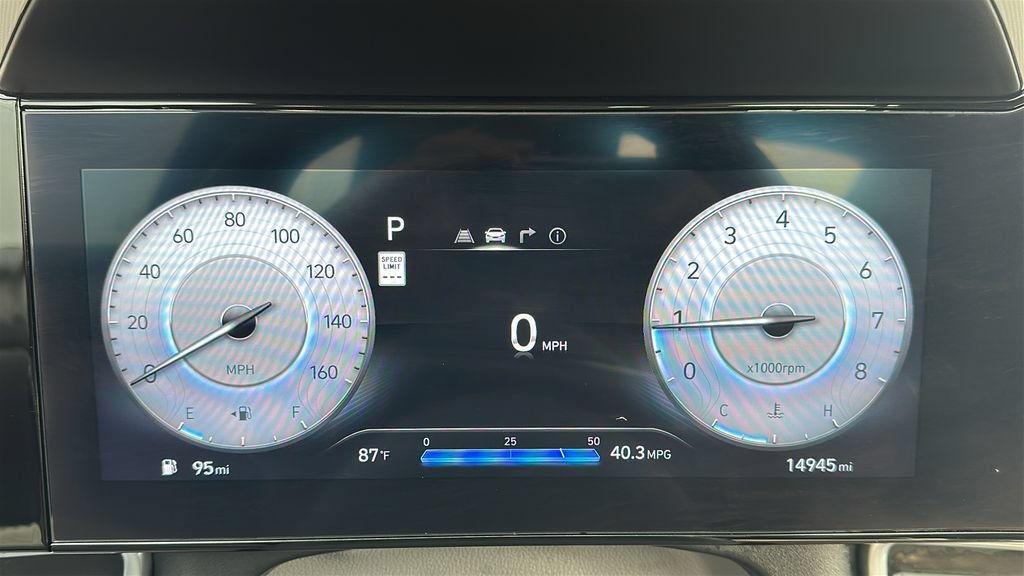 Certified 2024 Hyundai Elantra SEL FWD image 2