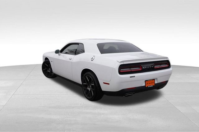 Certified 2016 Dodge Challenger R/T w/ Cold Weather Group image 7