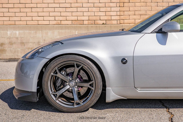 Used 2006 Nissan 350Z Coupe w/ (N93) Cargo Convenience Pkg image 4