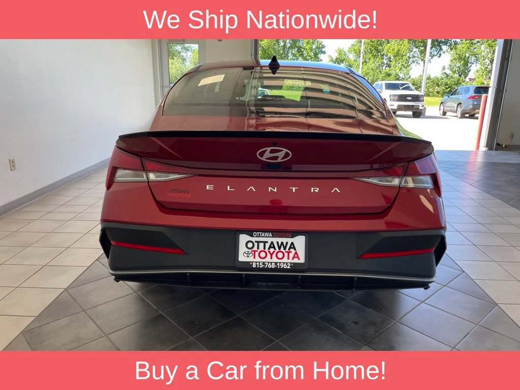 Used 2025 Hyundai Elantra Sport FWD image 6