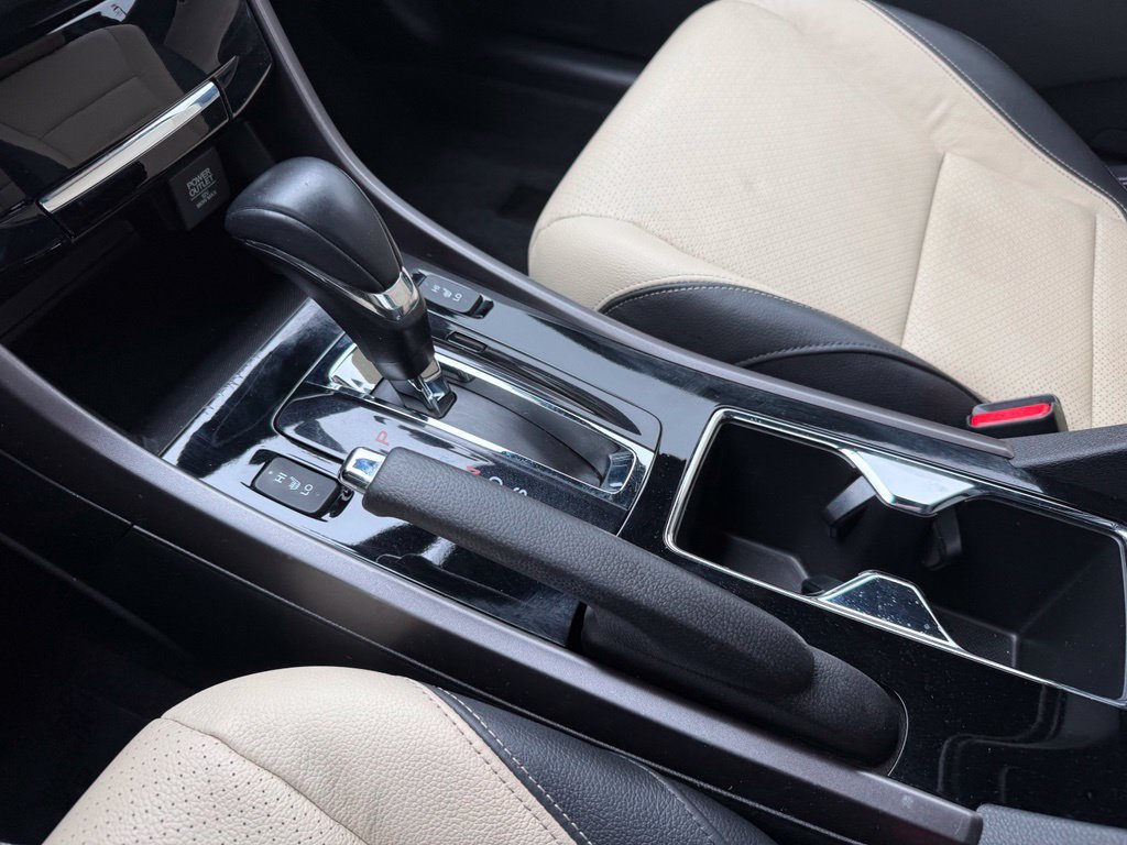 Used 2016 Honda Accord EX-L image 24