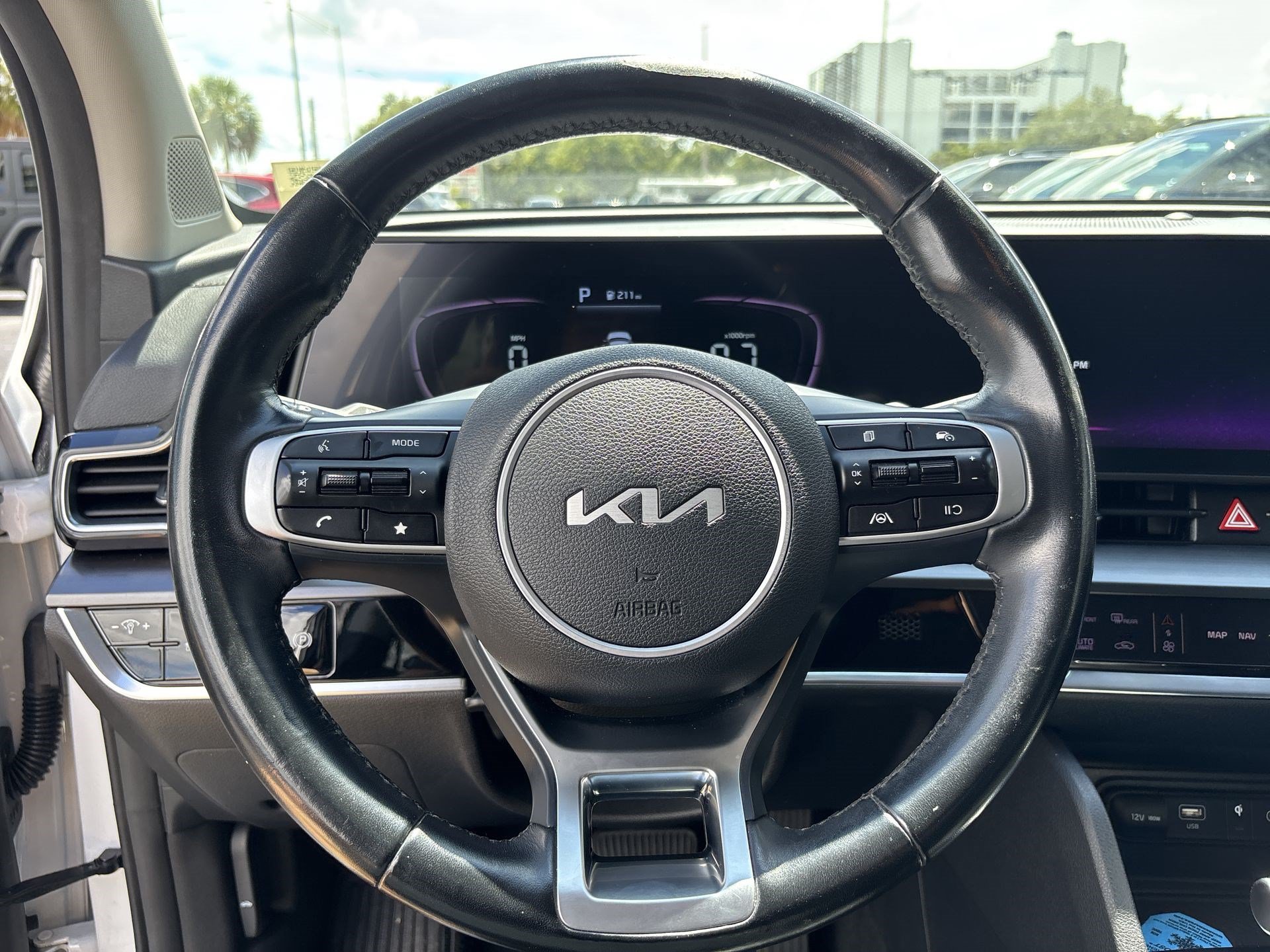 Certified 2024 Kia Sportage EX FWD image 11