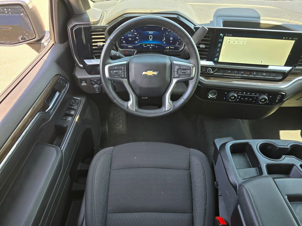 Used 2024 Chevrolet Silverado 1500 LT AWD/4WD image 21