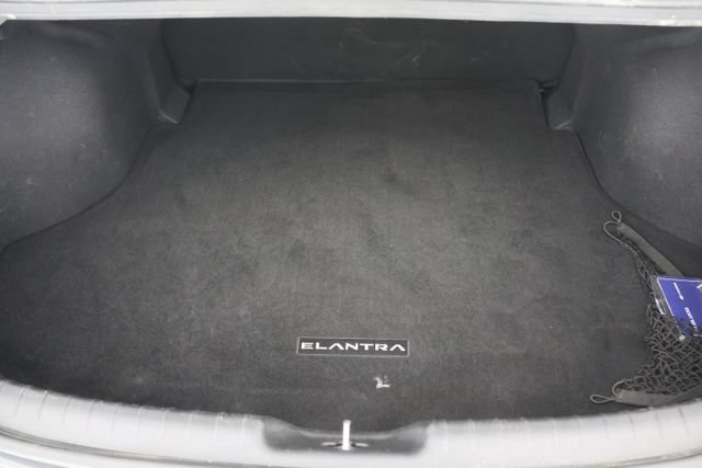 Certified 2024 Hyundai Elantra SE FWD image 19