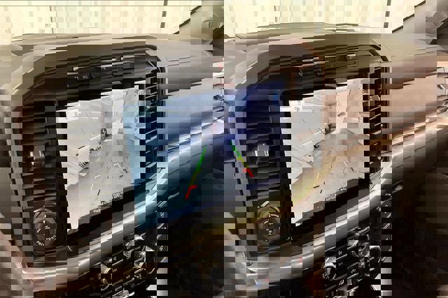 Used 2022 Ford F150 Lariat w/ Equipment Group 502A High image 28