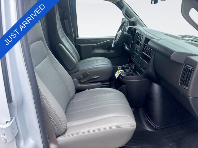New 2026 Chevrolet Express 2500 w/ Driver Convenience Package RWD image 22