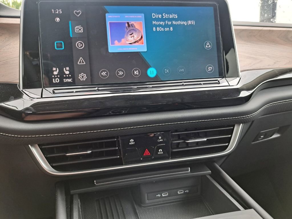 Used 2026 Volkswagen Atlas SE FWD image 10