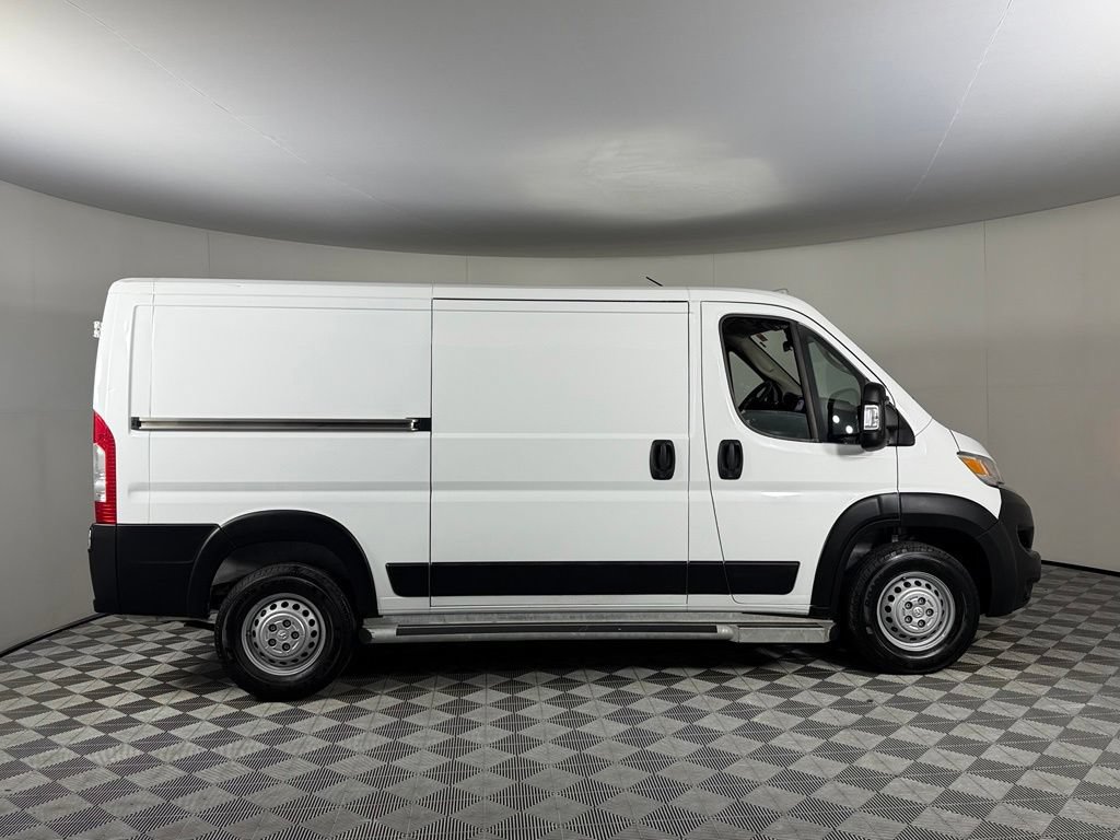 Used 2025 RAM ProMaster 2500 w/ U-Haul Equipment Group FWD image 6