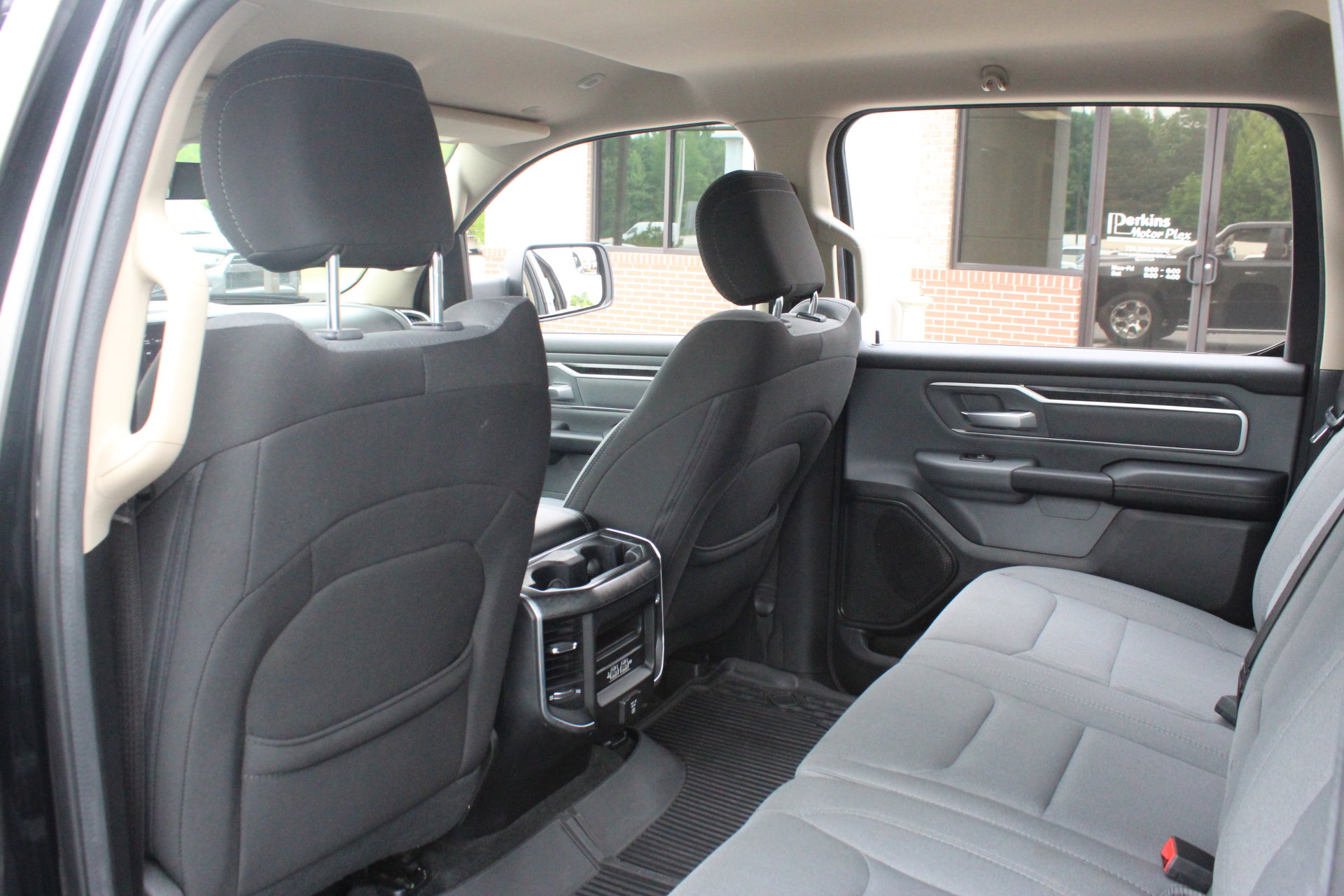 Used 2020 RAM 1500 Big Horn AWD/4WD image 24