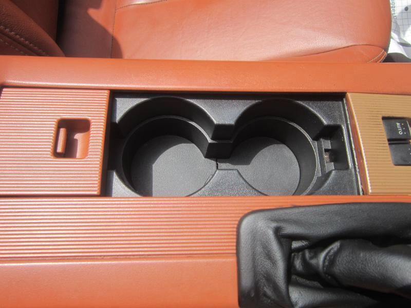 Used 2006 MAZDA MX-5 Miata Grand Touring RWD image 12